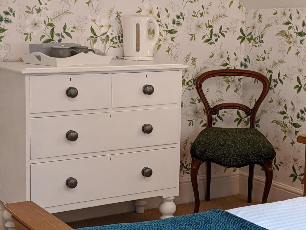 Lee House Bed & Breakfast Линтън Екстериор снимка