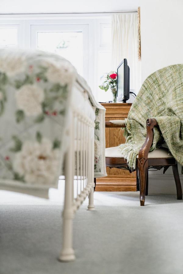 Lee House Bed & Breakfast Линтън Екстериор снимка