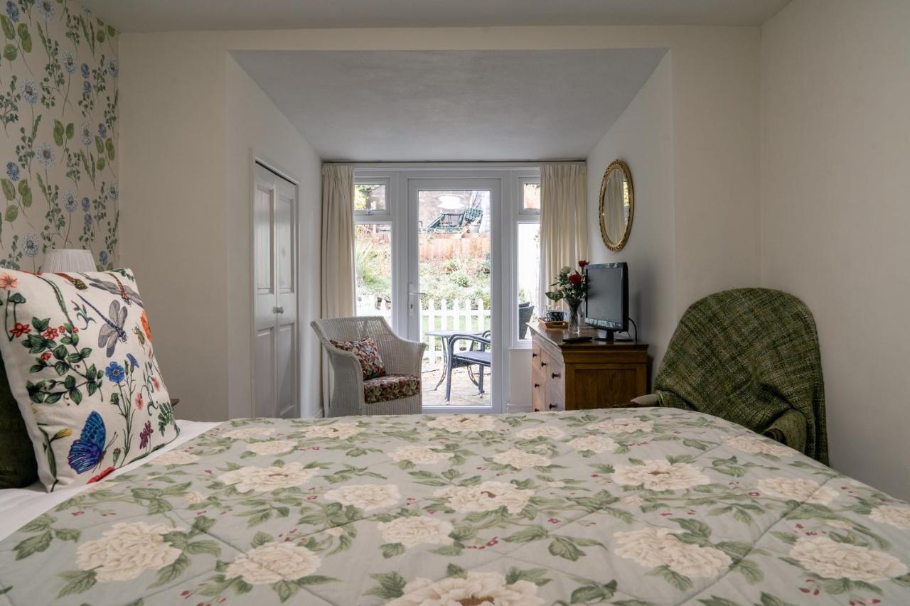 Lee House Bed & Breakfast Линтън Екстериор снимка